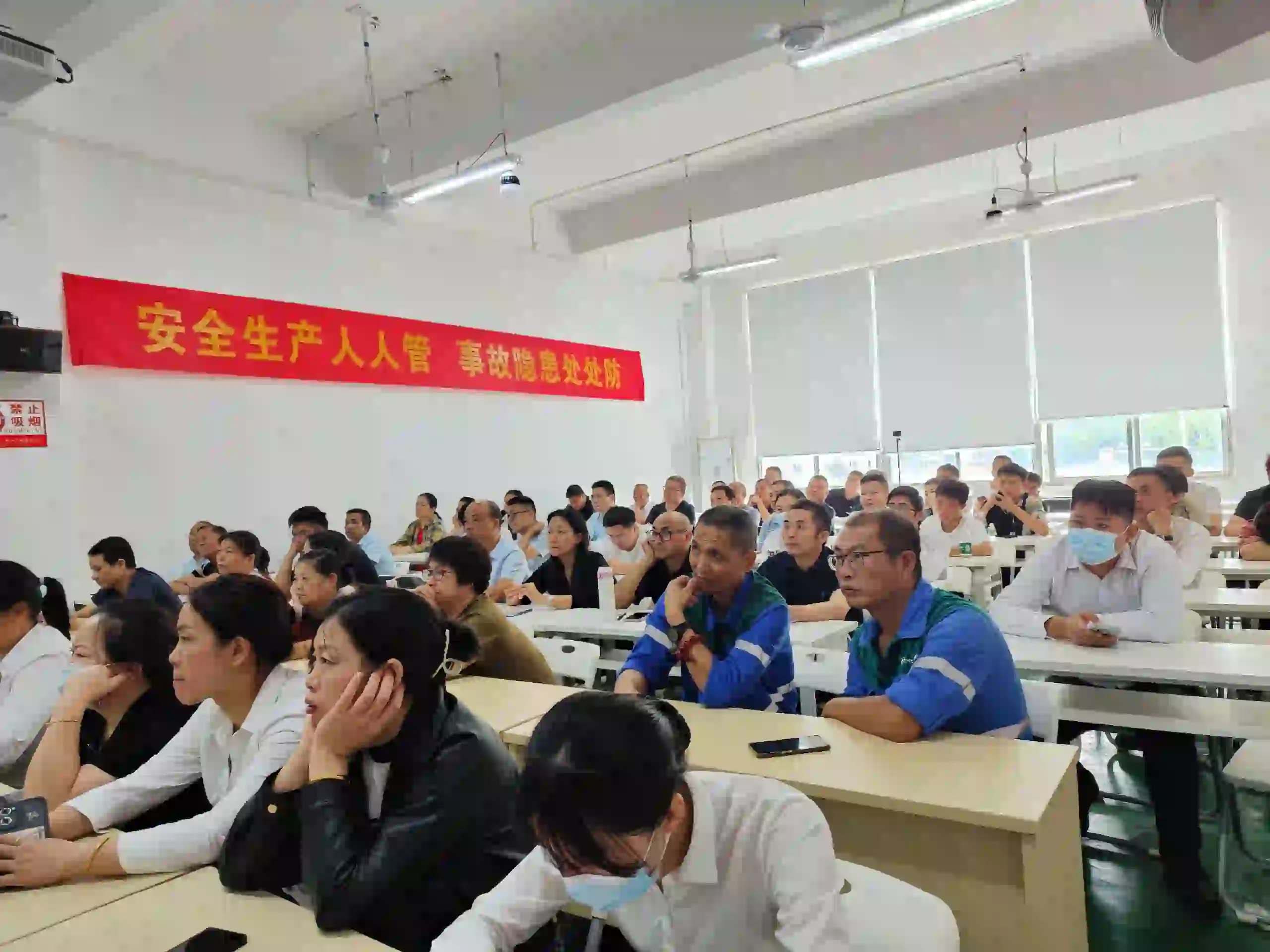 本月开班！特种作业操作证培训+复审专场，持证上岗快人一步→